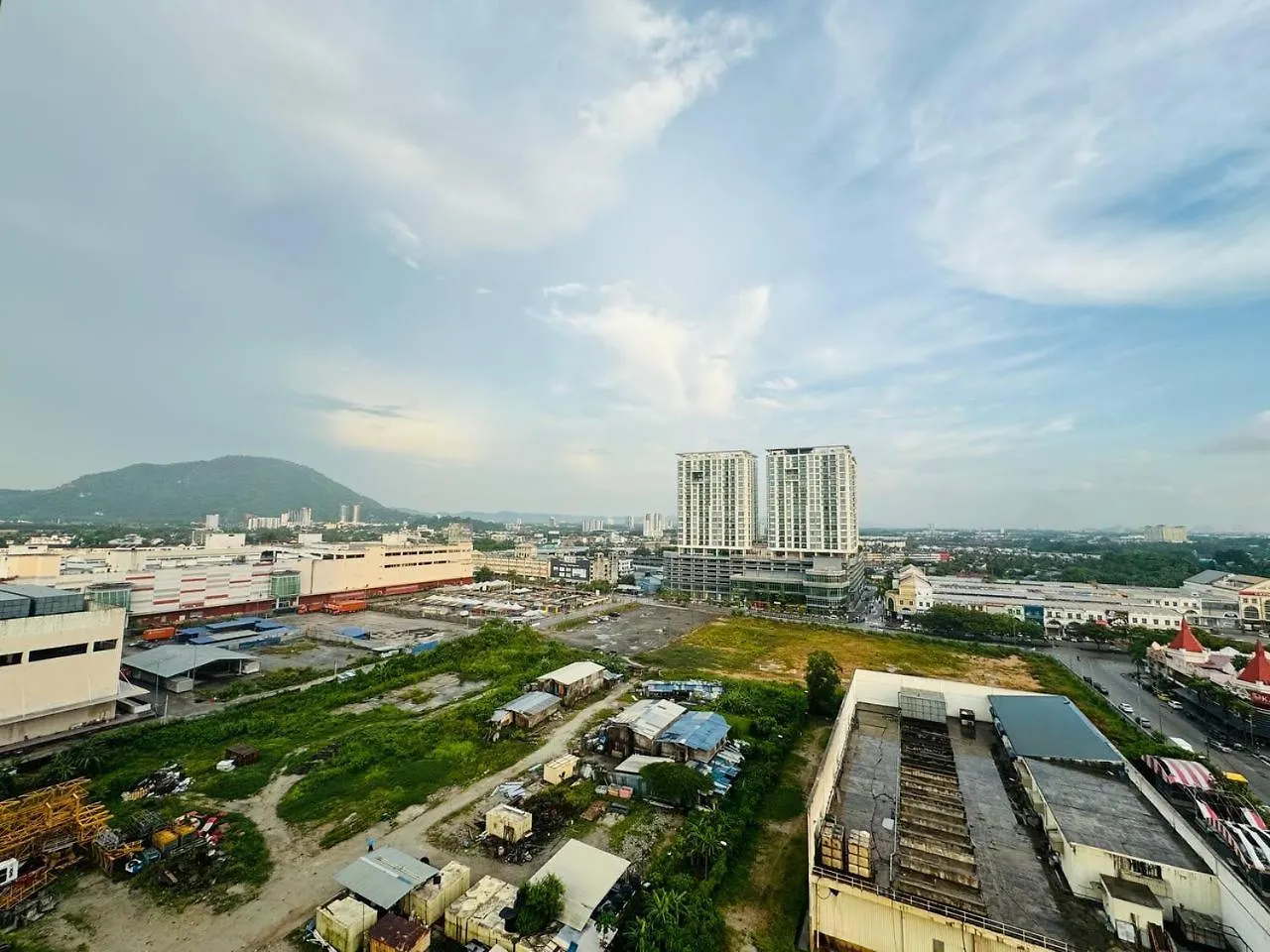 Luxury Family Fun Suites-Infinity Pool, Vr,Telescope- M2 Perai 0*,