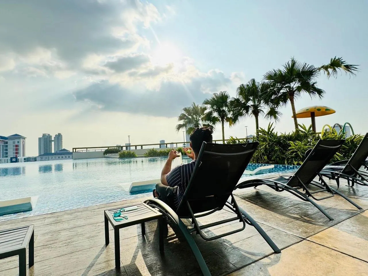 Apartmán Luxury Family Fun Suites-Infinity Pool, Vr,Telescope- M2 Perai