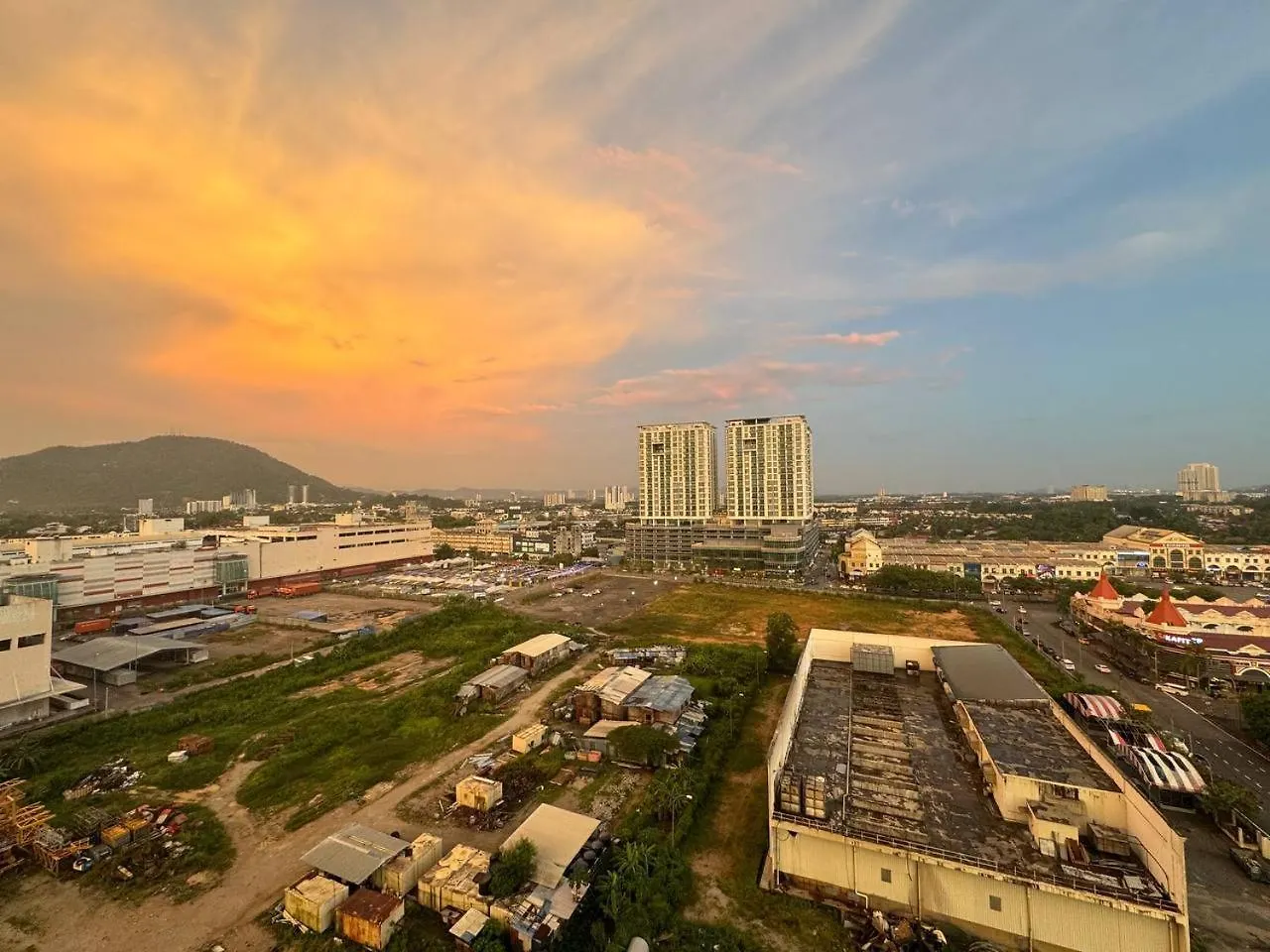 Apartment Luxury Family Fun Suites-Infinity Pool, Vr,Telescope- M2 Perai Malaysia