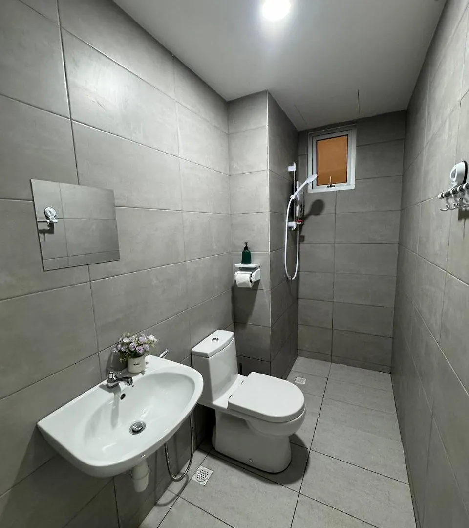 Apartment Luxury Family Fun Suites-Infinity Pool, Vr,Telescope- M2 Perai