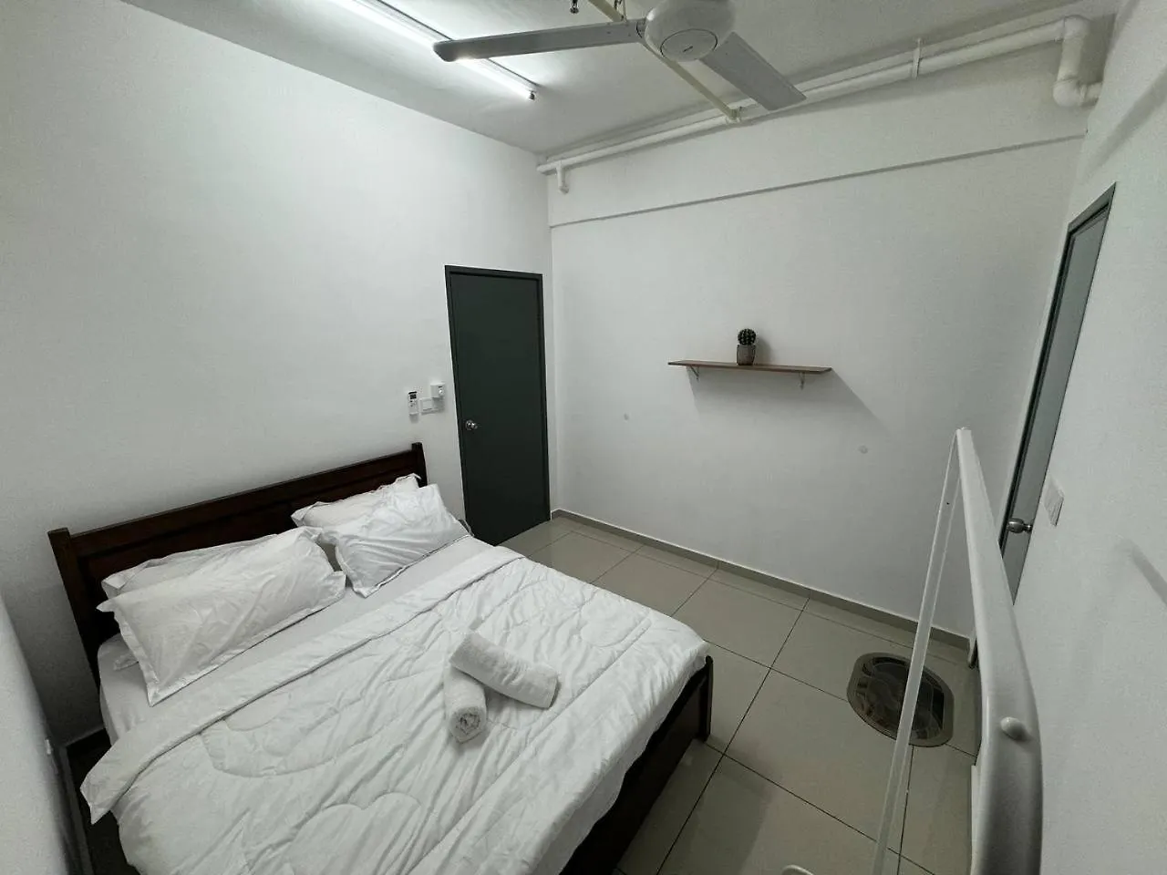 Luxury Family Fun Suites-Infinity Pool, Vr,Telescope- M2 Perai 0*,  Malaysia